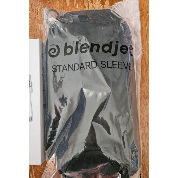 Blendjet Accessories Bundle- Cold Sleeve, Drinking Lid, XL Jar Attachment New - Picture 4 of 8
